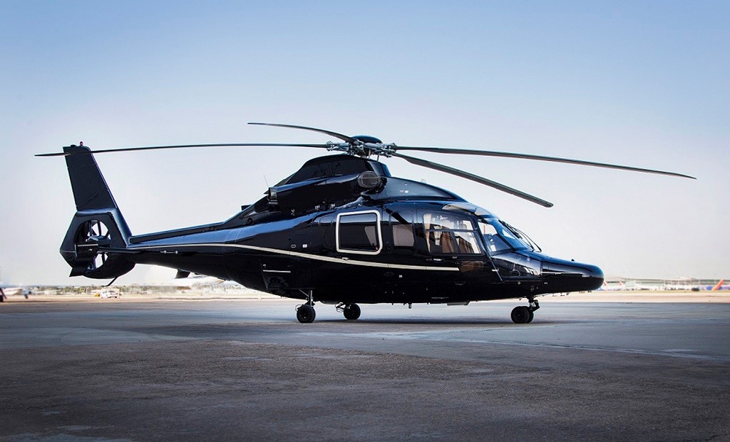 Hubschrauber-Flotte-air-dynamic-ec155-außen